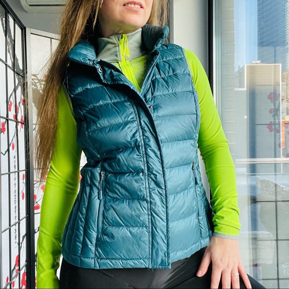 NEW 32 Degrees Down Quilted Nylon Satin Weatherproof Women's Packable Vest - Picture 4 of 15